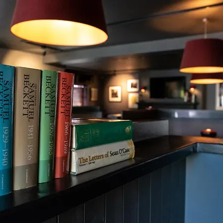 Hotell Cliffs Of Moher