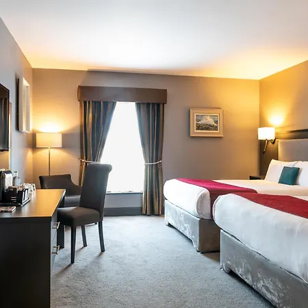 Hotel Cliffs Of Moher 4*