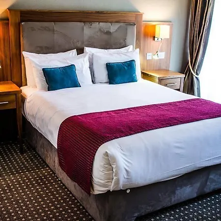 Cliffs Of Moher Hotel