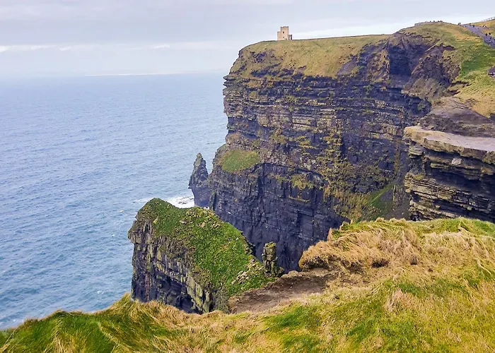 Hotel Cliffs Of Moher 4*