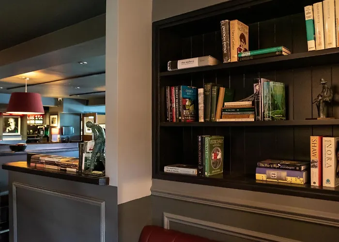 Cliffs Of Moher Hotell